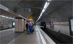 Die U35 von Herne nach Bochum -     Auch an der U-Station Bochum Rathaus (Nord) ist die bergmännische Bauweise gut erkennbar.