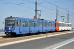 Straenbahn Linie 66,  Telekom Express , auf der Kennedybrcke in Bonn - 08.04.2011