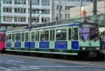 Stadtbahnwagen der Linie 66 nach Siegburg in Bonn - 04.11.2011
Bild sieht  schief  aus, aber Haus ist lotgerecht !