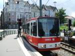 Die U 41  von Dortmund-Hrde nach Brambauer erreicht die oberirdische Haltestelle Lortzingstrasse