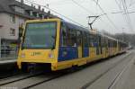 Zwei ehemaligen Stadtbahnwagen der London Docklands in EVAG-Gelb/Blau am Endhaltestelle Gelsenkirchen Buerer Strasse der U-17.