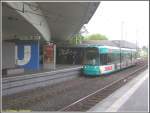 Das ist keine U-Bahn: Am 13.05.2007 begegnete mir an der Station Heddernheim berraschend der S-Triebwagen 208 auf einer Mefahrt.