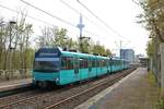 VGF Düwag U4 Wagen 501+5xx+5xxx als U1 am 06.04.19 in Frankfurt Niddapark 