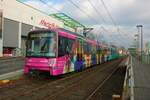 VGF Bombardier Flexity Swift U5-25 Wagen 612 am 19.12.21 in Frankfurt am Main Enkheim Hessen Center 