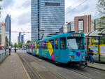 Straßenbahn Frankfurt/Main: VGF Ptb-Wagen 720 A auf der Linie 17 nach Rebstockbad in der Haltestelle Platz der Republik, 09.05.2023.