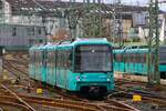 VGF Bombardier Flexity Swift U5-25 Wagen 691 am 03.02.24 in Frankfurt Heddernheim vom Bahnsteig aus fotografiert