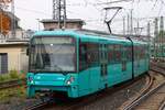 VGF U-Bahn Frankfurt am Main Bombardier Flexity Swift U5-50 Wagen 804 in Heddernheim auf der A-Strecke am 11.10.25 vom Bahnsteig aus fotografiert