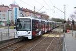 VGF U-Bahn Frankfurt Bombardier Flexity Swift U5 Wagen 902 am 26.02.26 in Frankfurt am Main auf der Linie U7