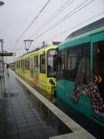 Eine neuer U5 Wagen der VGF am 27.04.11 in Riedberg mit Werbung fr den Hessentag in Oberursel 