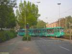 Der Ptb-Triebwagen 700 befand sich am 06.05.2006 auf dem 4. Zug der Linie U5 zum Hauptbahnhof bei Ausfahrt aus der Station Gieener Strae.