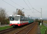 VGF Düwag U2 Wagen 406 am 03.04.16 in Weißkirchen Ost 