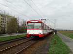 VGF Düwag U2 Wagen 305 am 03.04.16 bei Weißkirchen Ost