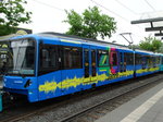 VGF Bombardier U5-25 Wagen 676 mit Werbung für die Batschkapp am 25.05.16 in Frankfurt am Main 