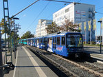 VGF Bombardier U5-50 Wagen 881 mit Tigerpalast Werbung am 05.10.16 in Frankfurt Enkheim