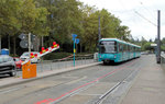 VGF Bombardier U5-25 Wagen 674 am 13.10.16 in Frankfurt Marbachweg/Souialzentrum