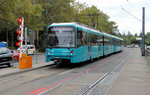 VGF Bombardier U5-25 Wagen 674 am 13.10.16 in Frankfurt Marbachweg/Souialzentrum 