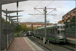 Begegnung an der Tunnelrampe -    1999 wurde die Stadtbahnlinie 3 von der U-Haltestelle Mühlenberg (heute Mühlenberger Markt) nach Wettbergen verlängert.