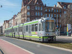 Stadtbahn Hannover Zug 2570a mit Linie 10 zum Hauptbahnhof/ZOB kurz vor Steintor, 08.03.2021.