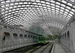 Unter stählernem Himmel -

Stadtbahnstation Noltenmeyerbrücke über dem Mittellandkanal in Hannover.

02.11.2006 (M)