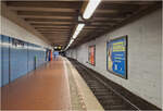 Die Station Lister Platz in Hannover n�her betrachtet -     Ein Blick in den unteren Bahnsteig in der Ebene -3.