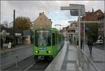 Beekestraße -    2006 wurde die Haltestelle  Beekestraße  der Linien 3, 7 und 17 in Hannover-Ricklingen stadtbahngerecht ausgebaut.