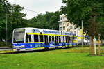 4090 kurz vor der Haltestelle Moltkestraße am 10.07.2017.