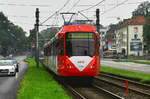 2420 (ex 2120) während seinem 2000 km Test zusammen mit 2403 (ex 2103) gekuppelt auf der Aachener Straße kurz nach der Haltestelle  Alter Millitärring  am 11.08.2017.