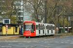 HF6 5301 als Fahrschule in Köln an der Haltestelle Aachener Str./Gürtel in Köln am 12.11.2021.