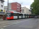 Kln: Stadtbahnlinie 3 nach Kln Mengenich an der Haltetstelle Kln Buchforst, Waldecker Strae.(9.7.2012) 