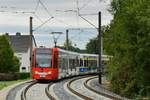 4048 auf dem erneuerten Bahnkörper an der Dariusstraße in Bensberg am 17.08.2019.