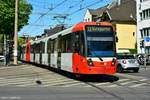 5112 wurde die Ganzreklame  Segmüller  entfernt. Hier zu sehen wieder in Werks-Lackierung auf der Kreuzung Zülpicher Str./Gürtel am 20.04.2020.