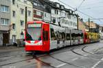 4523 hat eine Neulackierung erhalten. 4523 als Linie 12 auf dem Weg zum Wenden in der Hauptwerkstatt auf der Kreuzung Neusser Straße/Simonskaul am 29.06.2020. 