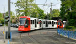 HF6 5304 und 5303 als Linie 4 am Tag des ersten Linieneinsatzes auf der Berliner Straße in Köln am 07.05.2022.