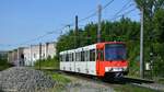 2049 war heute während des Öffnungstages im Straßenbahn-Museum Thielenbruch zu Gast.
Hier während der Anreise in Köln Holweide am 12.06.2022.