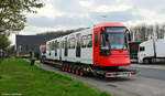 Das Kölner Neufahrzeug HF6 5322 vor der Autobahnkirche auf dem Rastplatz Rhynern Nord auf der A2 während des Transportes nach Köln am 29.03.2023.