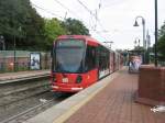 TW 5103, der am 08.09.2007 auf der Line 4 unterwegs war, hier beim Verlassen der Haltestelle  Stegerwaldsiedlung .