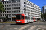 Deutschland, Köln, KVB
Strassenbahnwagen 2202+2254 auf Linie 18, Barbarossaplatz in Köln
19/8/2020