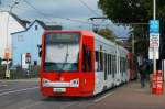 4115 hat eine Neulackierung in die aktuellen KVB-Farben erhalten. Hier zu sehen an der Haltestelle Frechen Kirche am 17.09.2013.