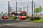 4511 auf dem erneuerten Gleisbogen zwischen Deutzer Brücke und Siegburger Straße am 24.05.2015.