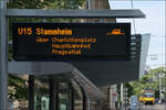 Der Zugzielanzeiger und - 

... der von ihm angekündigte Zug. Haltestelle Eugensplatz an der Stuttgarter Stadtbahnlinie U15.

05.06.2012 (M)