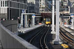 . Dichte -

Schaut man durch die neue Stuttgarter Stadtbahnstation 'Budapester Platz' gen Westen, blickt man in ein sehr dicht bebautes Stadtgebiet, das neue Europaviertel auf dem Gelände des ehemaligen Güterbahnhofes.

24.01.2017 (M) 