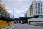 Ein Hotel mit Stadtbahn-Station vor der Haustüre -    Die neue Endhaltestelle Flughafen/Messe der Stuttgarter Stadtbahnlinie U6.