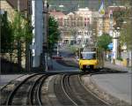 . Kurvenreich -

Eine U13 befährt die Waiblinger Straße in Bad Cannstatt. Man beachte die kurvenreiche Streckenführung! 

26.04.2008 (J)