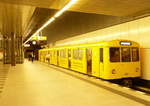 BVG 2020 als U 55 vom Brandenburger Tor, am 08.06.2017 in Berlin Hbf.