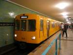 U-Bahn nach Wittenau am 10.5.2008 in U-Bhf Alexanderstrae