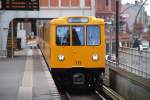 BERLIN, 28.07.2009, U1 erreicht den Endbahnhof Warschauer Straße und fährt in 4 Minuten zurück zur Uhlandstraße