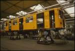 Bei der BDEF Tagung war auch die Besichtigung der BVG Werkstätte Berlin - Grunewald am 5.5.1989 enthalten. Dort gab es unter anderem zu sehen:
- aufgebockt Wagen 858