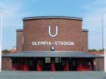 Die Berliner U-Bahnstation  Olympia-Stadion    Aufgenommen in Berlin am 11.08.2009 