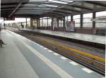 Mendelssohn-Bartholdy-Park (Station U2), Bahnsteig, Blickrichtung Gleisdreieck (31.03.2012)