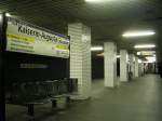 U-Bahnhof Kaiserin-Augusta-Str.: Dieser sehr dunkle Bahnhof wurde 1966 im Zuge der Verlngerung der U6 on Grimmek angelegt.